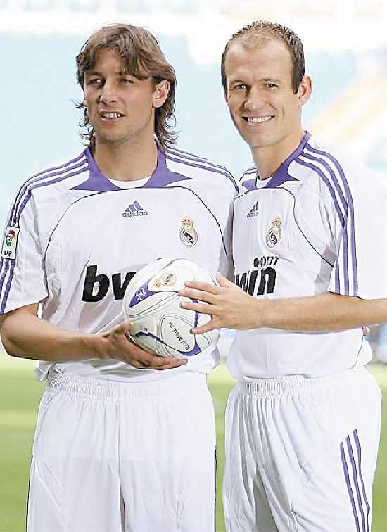 的虎视眈眈 的虎视眈眈