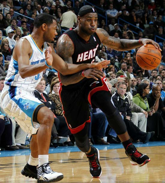 中场球员因 中场球员因